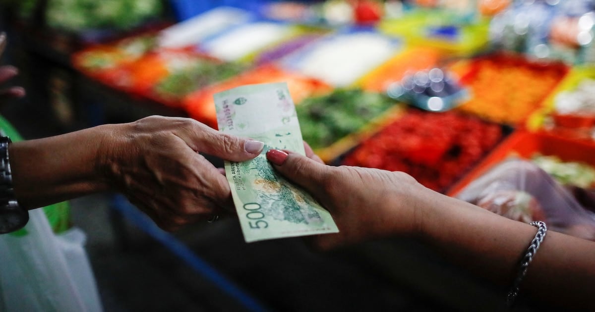 La hoja verde y la yerba ya se sienten en la calle: Analytica y EconViews proyectan hasta 2% de inflación en septiembre