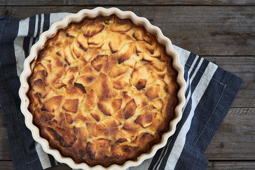 Manzana adentro, manzana afuera: la tarta que se hace en una tarde y se come tibia