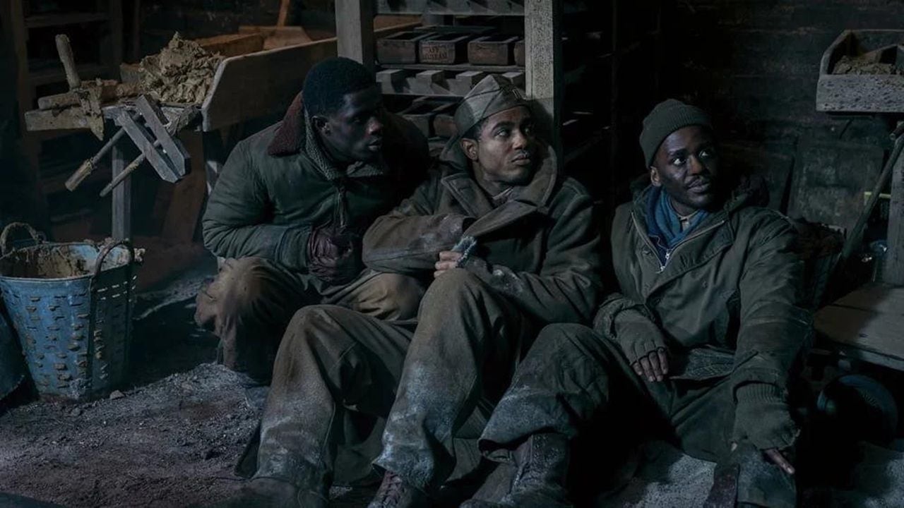 A siete kilómetros de altura, el aire también era un campo de batalla: llega a Apple TV la miniserie Los amos del aire