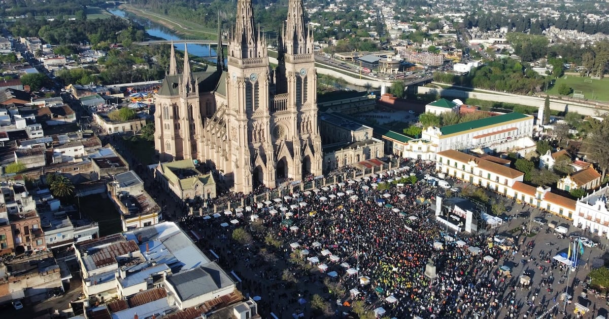 Alquileres en Luján para la visita papal: publican noches desde 4.800 hasta 16.000 dólares
