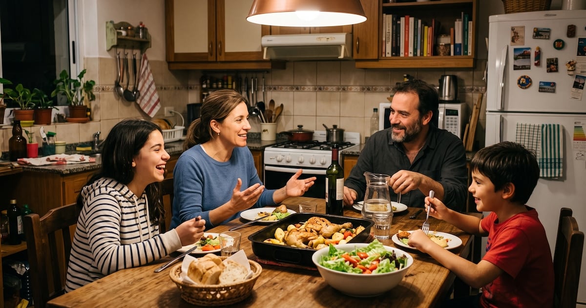 Comer juntos, el hábito que los chicos copian sin que nadie se los enseñe