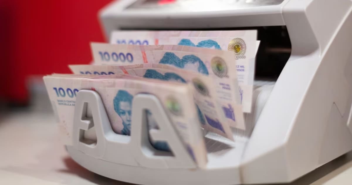 El Banco Central fija el piso del 60% de superficie para el canje obligatorio de billetes deteriorados
