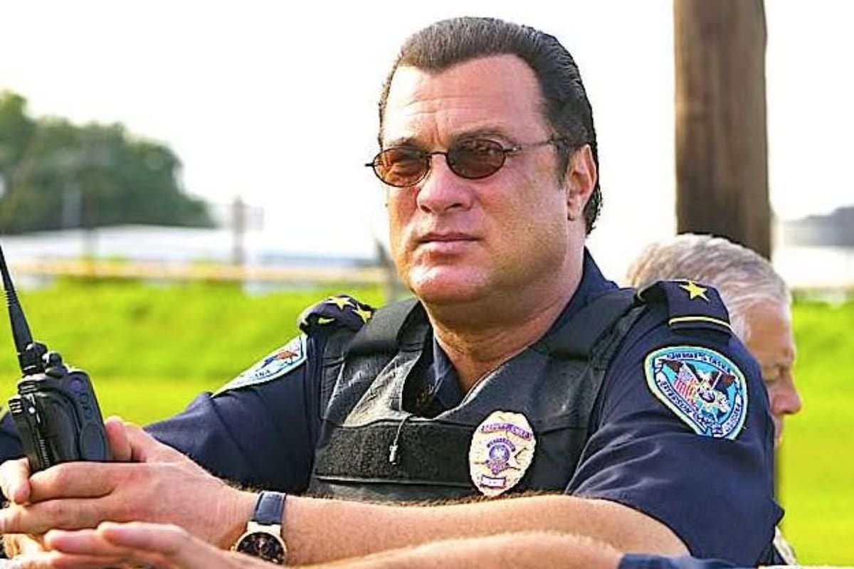 Steven Seagal se calzó el cinto y se fue a cuidar la frontera de Texas: la historia detrás del papel más largo de su vida