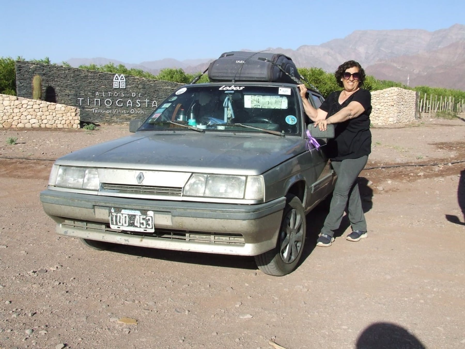Delia tiene 63 años, vive en Lobos y se fue sola hasta Iruya dentro de un Renault 11 convertido en casa