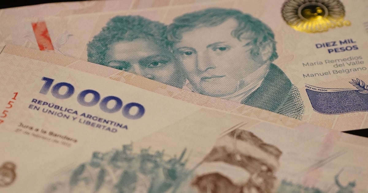 Bancarios: el sueldo inicial se recalibra al 1,9% y arrastra una mejora real del 23,6% en lo que va del año
