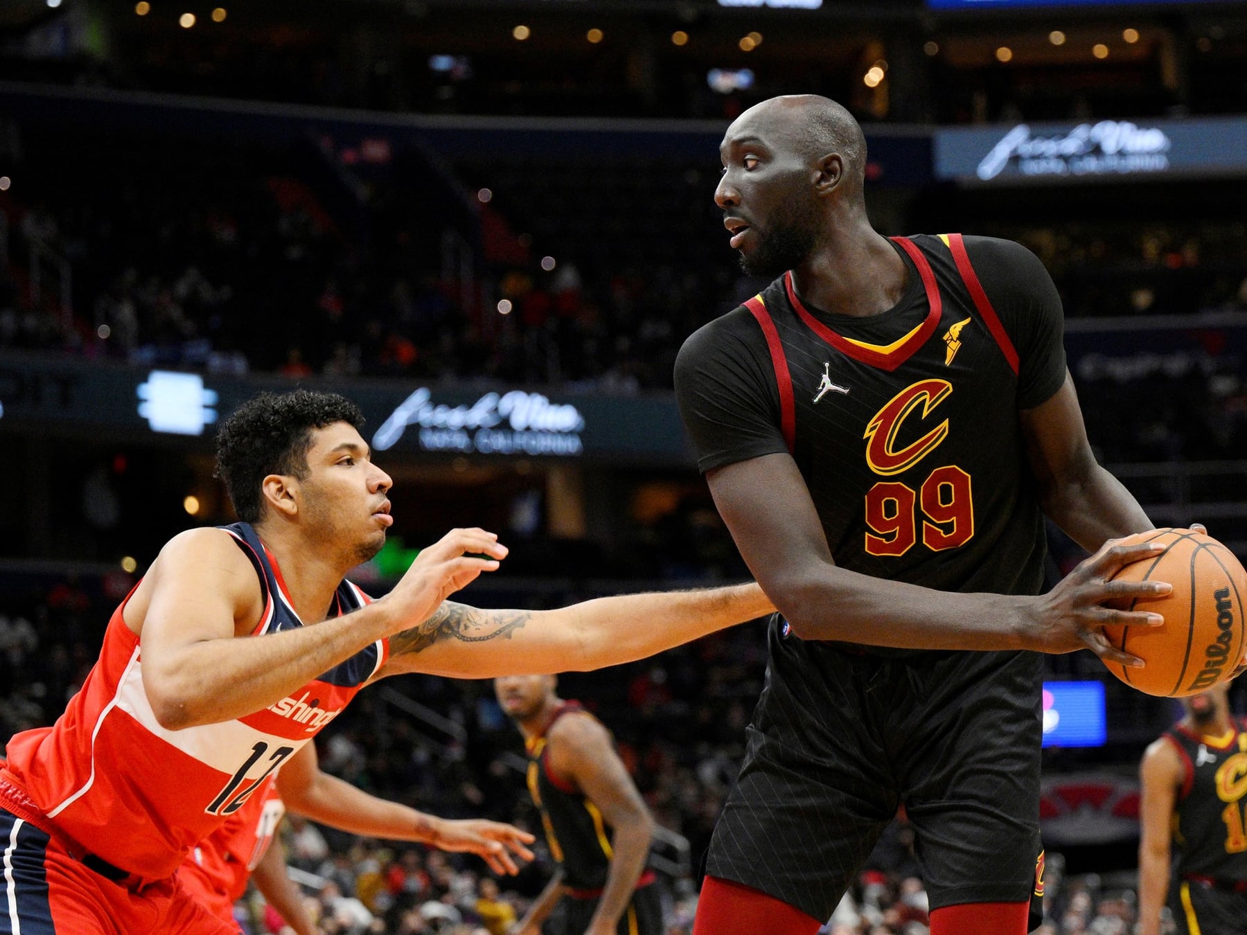 El gigante que volvió a casa: Tacko Fall recaló en los Sixers con un contrato de trapecista