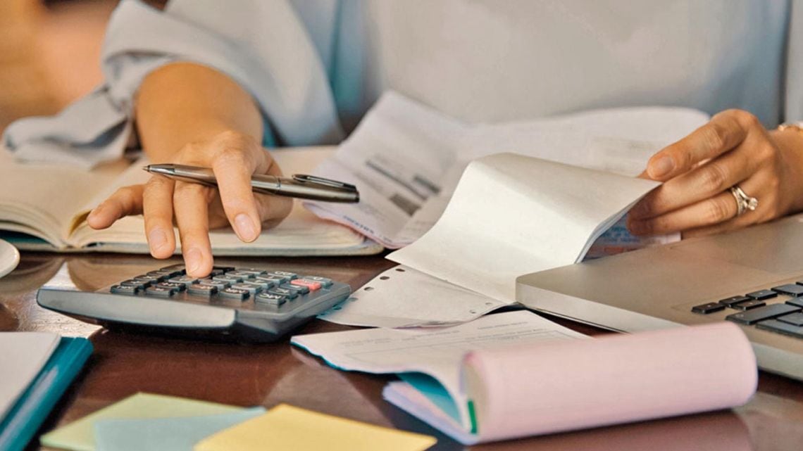 La mora de las familias se acerca al 13% y deja al descubierto que el crédito se volvió una herramienta para llegar a fin de mes