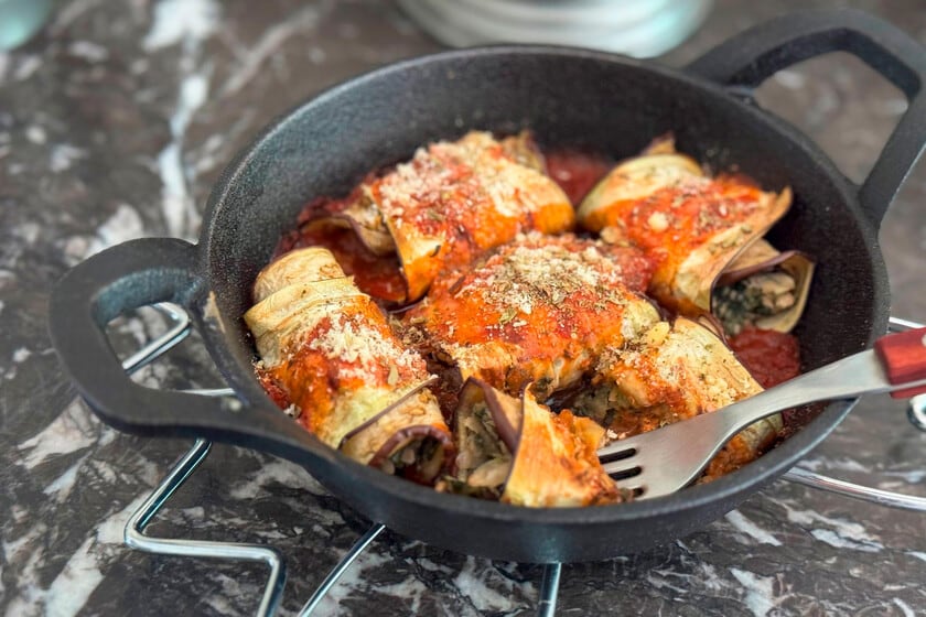 Berenjena en láminas, relleno vegetal y horno: una receta que se banca el almuerzo sin complicar la cocina