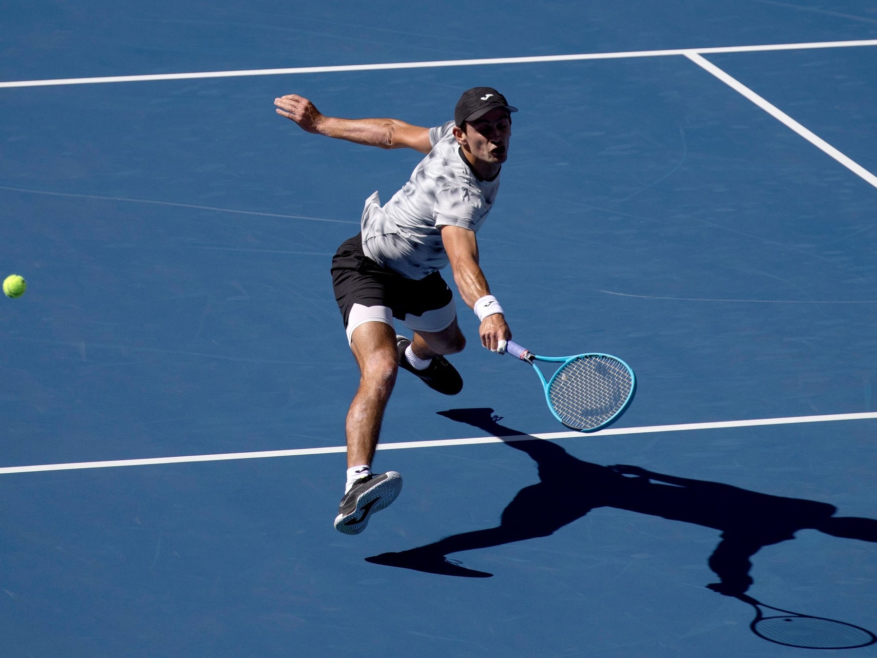 Bruselas, tie-break y corazón: Navorne se quedó con el duelo argentino ante Cerúndolo