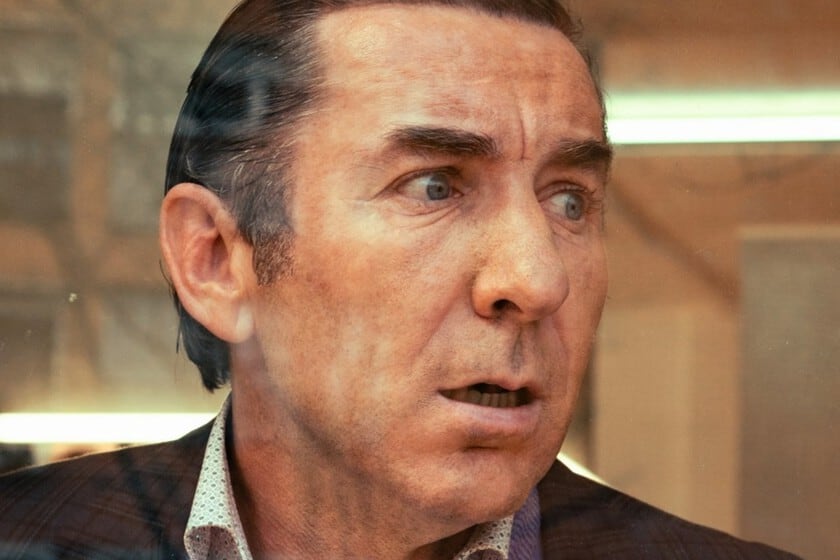 Leandro y el arte de fabular arriba de la ruina: llega a Netflix la nueva comedia española que duele un poquito
